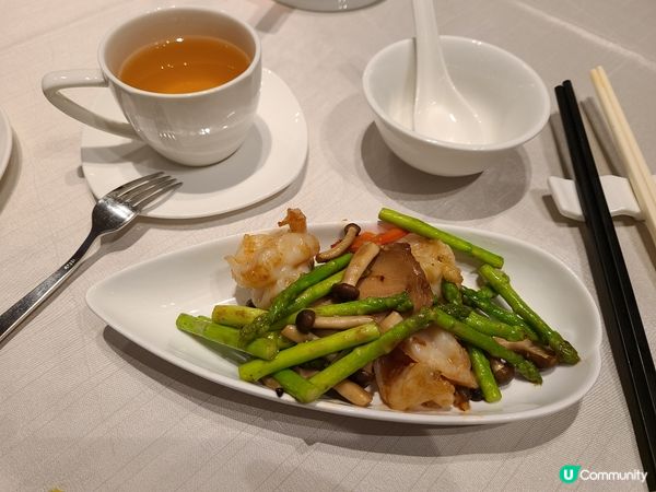 皇冠酒店鮑魚盛宴😋足足食咗2個半鐘，未試過中式fine di...