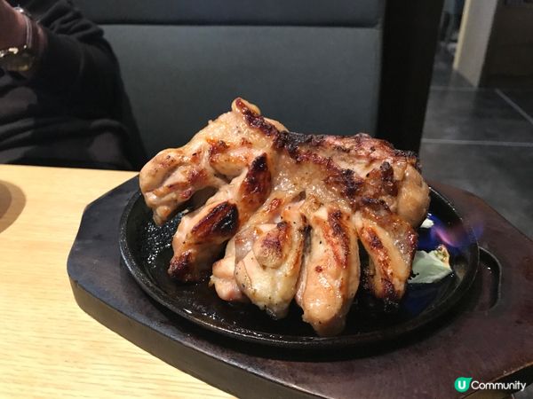 晶瑩剔透、簡單點綴的甜品，味道意料之外的好味😋，連小朋友都將...