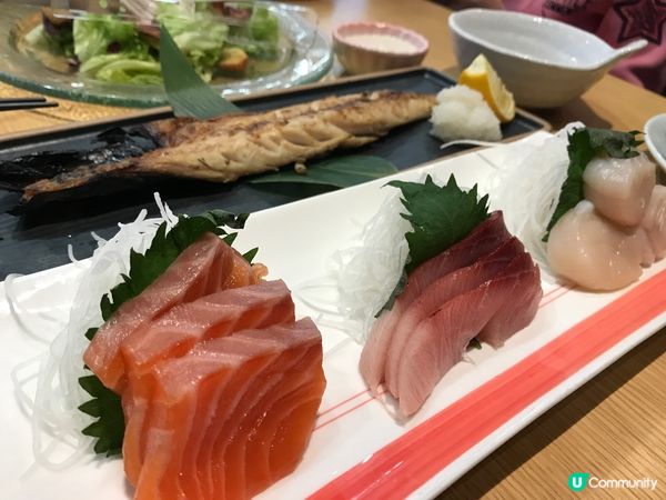 晶瑩剔透、簡單點綴的甜品，味道意料之外的好味😋，連小朋友都將...