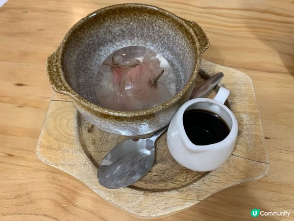 椰汁紫米露和櫻花水玄信餅