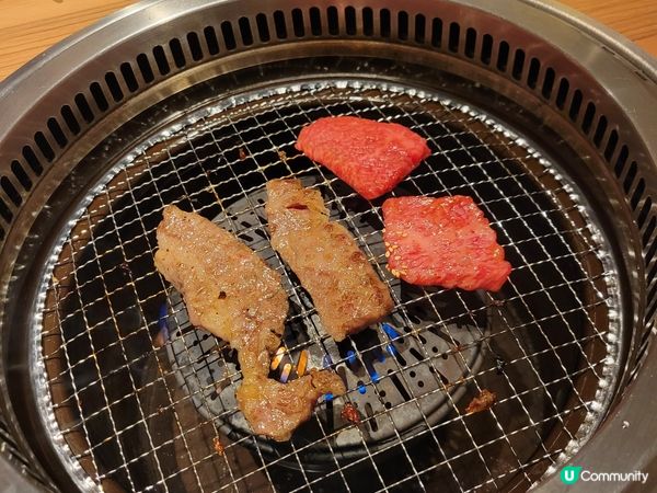 來到大阪梗係要食燒肉啦