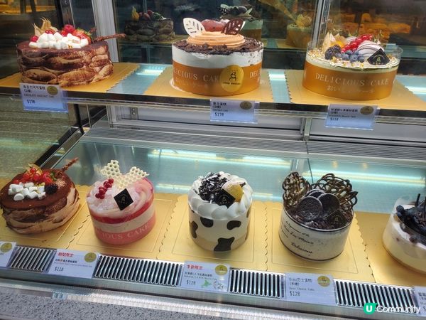 近日經過一間新開張烘焙麵包面，店舖提供多款糕點，布甸包，西餅...