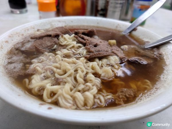 深水埗非常出名的豬潤麵