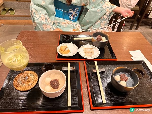 位於神社中途的甜品店