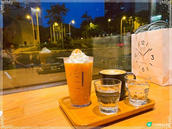 金鐘望街景🏙️落地大玻璃的星巴克