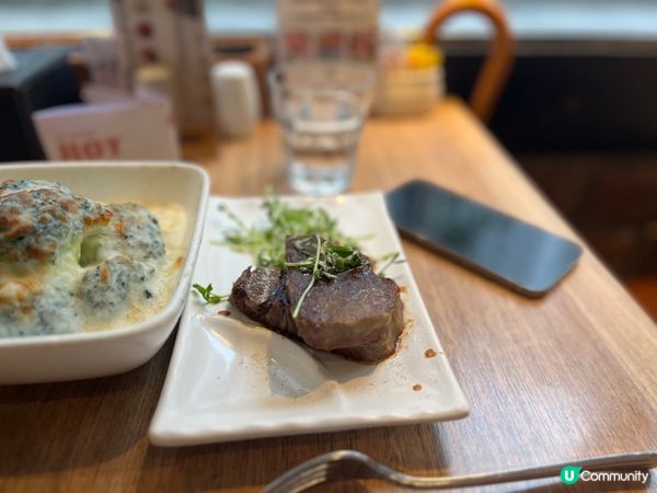 靜靜地食港式西餐廳