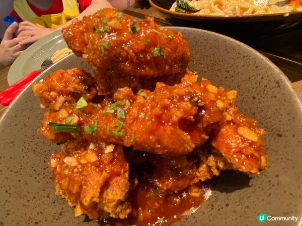 特別韓pizza line friends sally