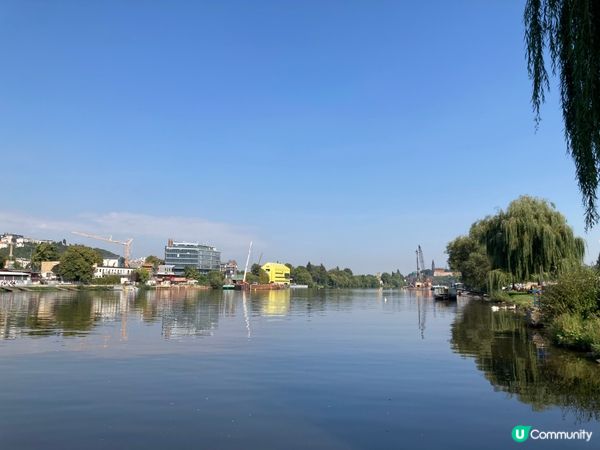 在布拉格看伏爾塔瓦河