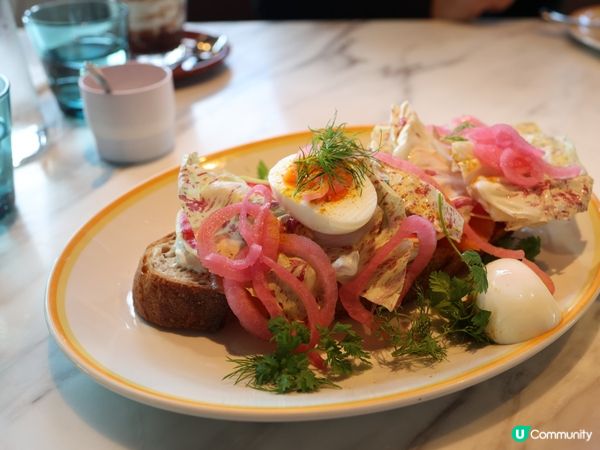 香港美食探索之團圓盆菜，日式烤肉，豐盛早餐。