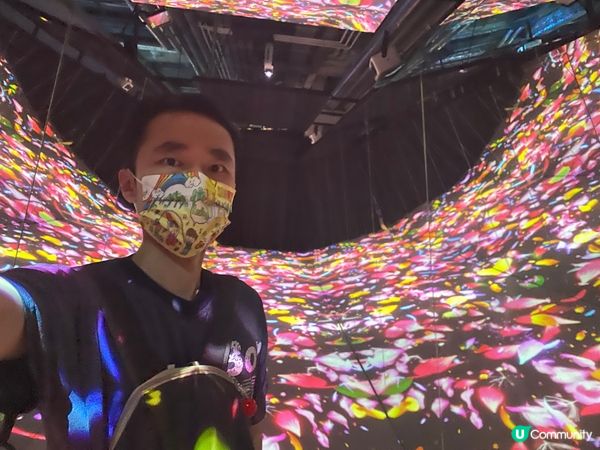 跟家人去teamlab 去做運動 得到最團結之家獎品