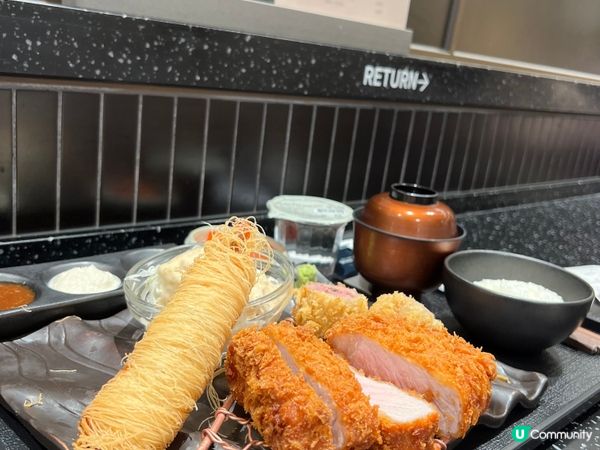 韓國首爾必食美食: 炸豬扒 eggdrop 炒雞柳。食到舔舔...