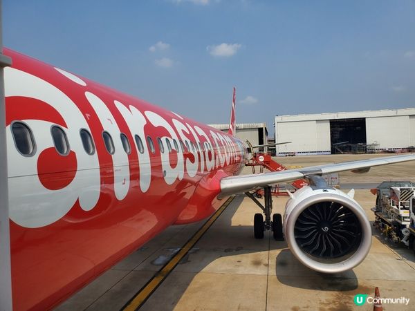 終於到達泰國曼谷啦！超級好天氣陽光普照差不多40度多，熱到就...