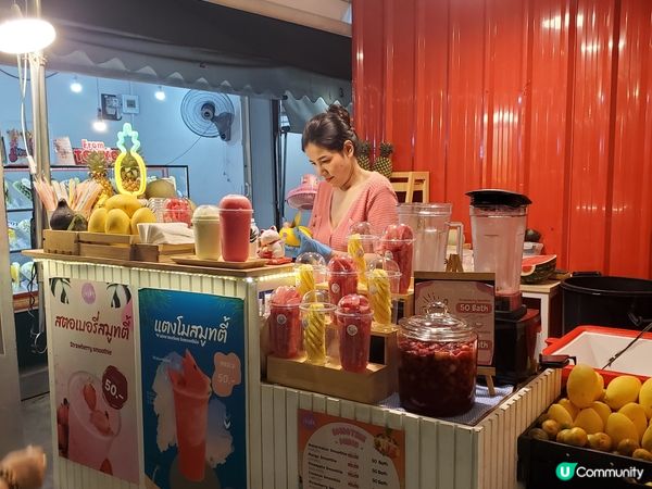 終於到達泰國曼谷啦！超級好天氣陽光普照差不多40度多，熱到就...