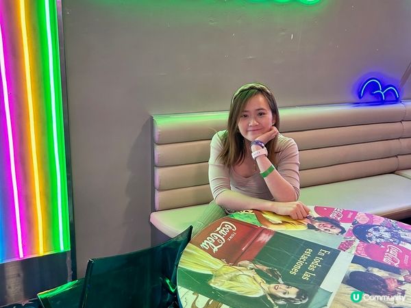 Bun’s roller場景行呢個復古風 加埋Roller鞋...