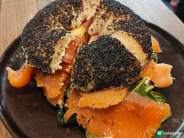 夏日熱辣辣，喺荃灣留白cafe，食個叫做「蕉」?嘅甜品，真係...