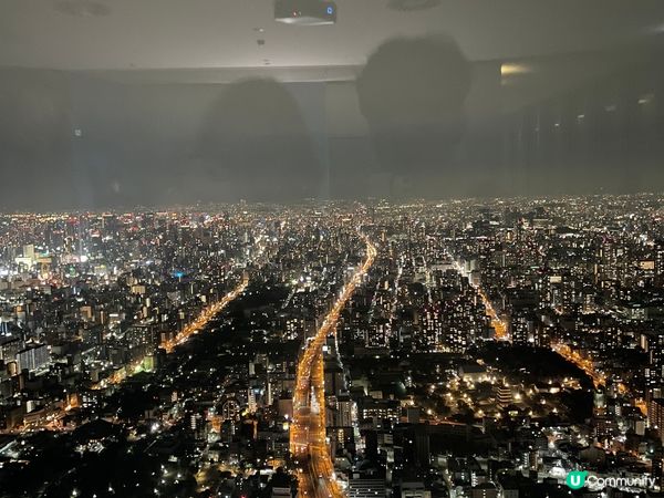 日本之旅。大阪的夜景真的很美，還有環球影城哈利波特的城堡，還...