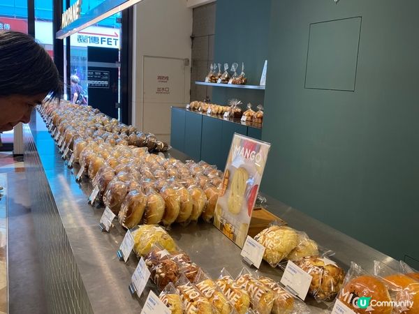 有本地斗滾?煲，先食?煲後打邊爐 。仲有台北?同燒肉，炭爐燒...