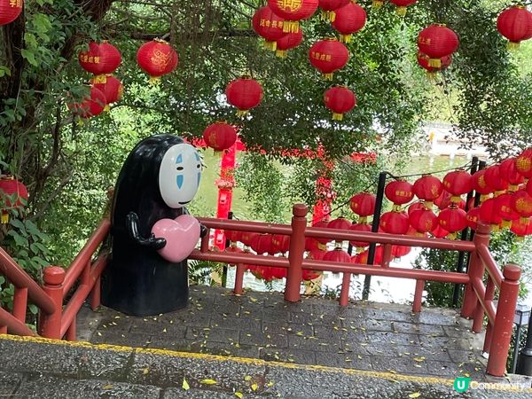 父親節當日帶爸爸到堔圳玩，行世界之窗，剛巧遇到當晚有無人機表...