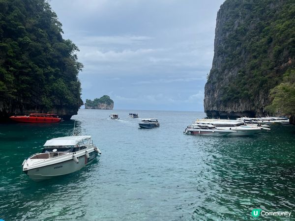 一個星期前到了泰國布吉旅遊，布吉是一個陽光與海灘的地方，特別...