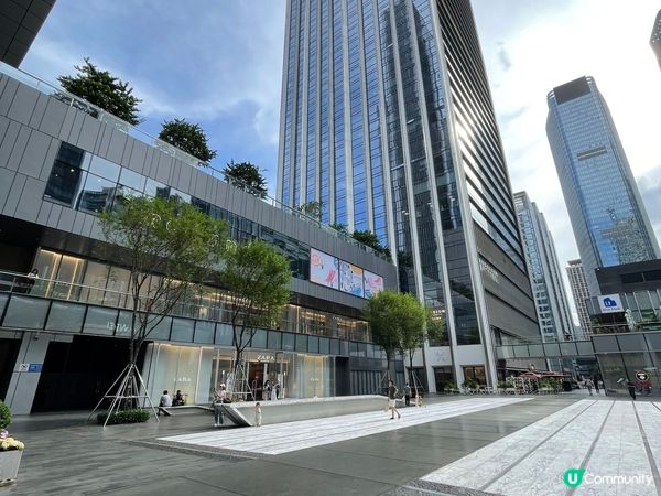 呢度係深圳桃園?聖淘沙酒店，無邊無際的大泳池好靚，附近都好多...