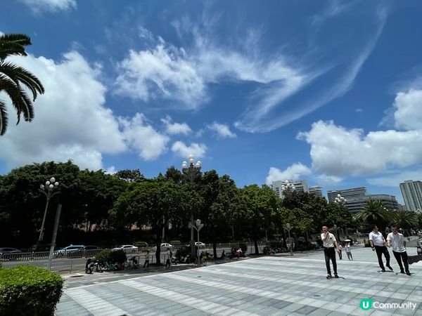 呢度係深圳桃園?聖淘沙酒店，無邊無際的大泳池好靚，附近都好多...