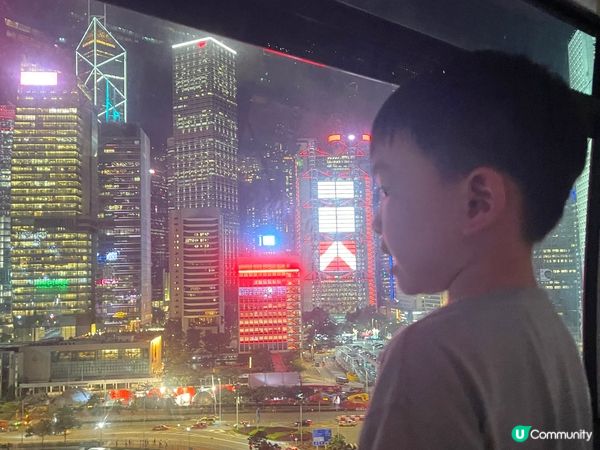 中環海濱活動空間，夏日打卡點，一家大細好去處，多個佈景打卡，...