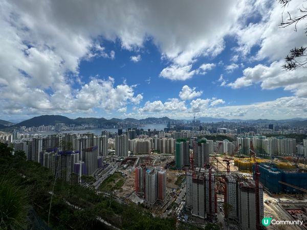 由安泰村出發，花30分鐘上山