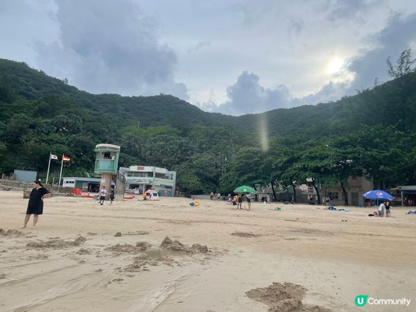 去了不同沙灘及公園，享受陽光！好開心！