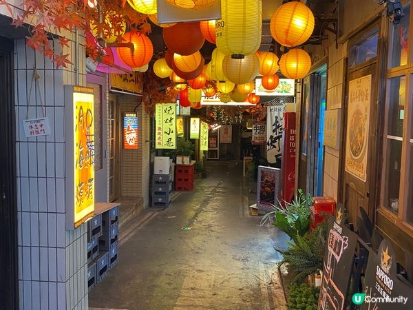 趁住睇完戲的熱潮特登過?深圳的老街站打卡。裝飾很用心，打做八...