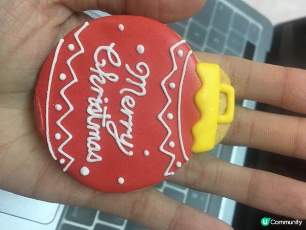 最喜歡糖霜餅乾，因爲好甜好重牛油香，每一口都是香脆可口的味道...