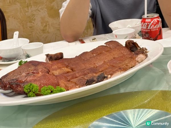 家人生日，去咗荃灣海天薈食飯，燒乳豬皮脆肉嫩,魚又鮮甜美味，...