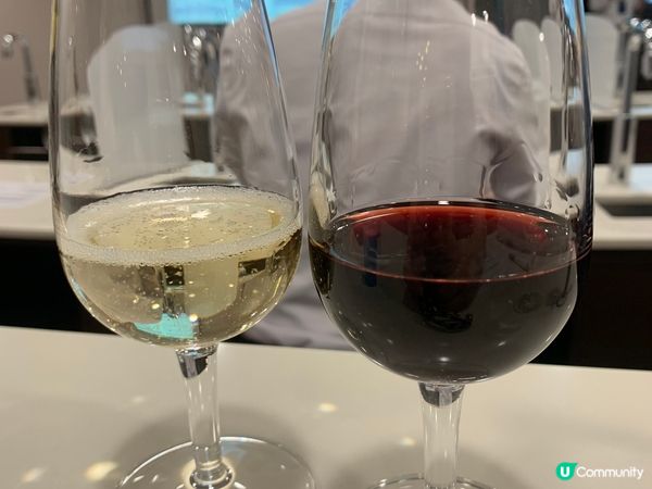 非常好的问题,我来为您详细介绍一下香港海洋公园的情况。作为来...