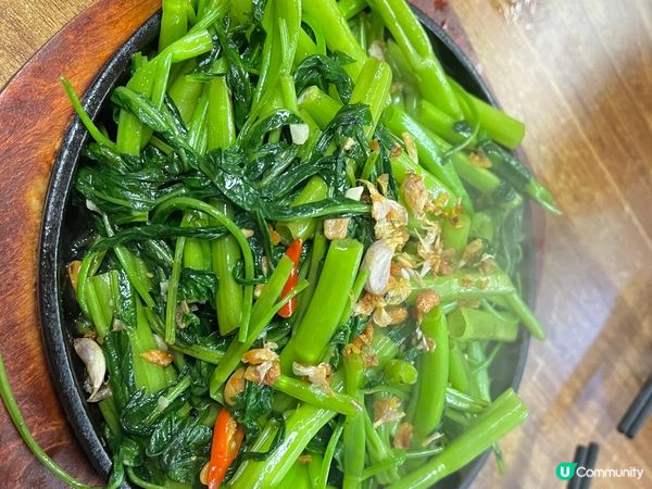 豆姨姨泰式廚房，正宗泰北菜。推薦 泰式拼盤，泰式邊爐。