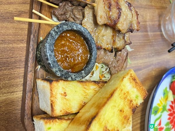 豆姨姨泰式廚房，正宗泰北菜。推薦 泰式拼盤，泰式邊爐。