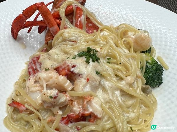 Landmark cafe 的龍蝦意粉是招牌菜式，