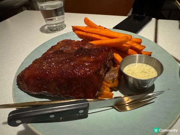 今次嚟到葵青劇院嘅牧羊少年咖啡館食晚餐，叫咗二人套餐。食物飲...