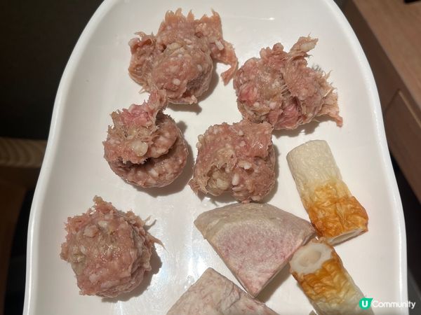 位於旺角的築間幸福火鍋店很高質！ 食品質素很高！店員有禮 服...