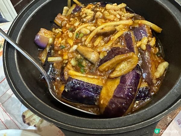 食物精美、賣相可以、可口美味、北京填鴨松子魚、回鍋肉、魚香茄...