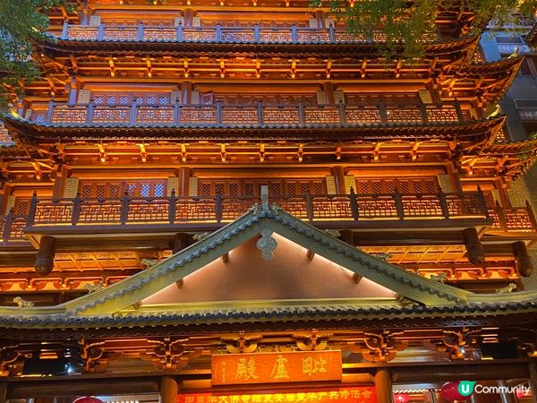 充實的廣州一天遊。早上先到聖心大教堂打卡和參觀，它是國內現存...