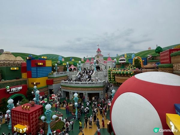 環球影城Mario…買左門票直入，雖然好多謝但見到囡囡咁開心...