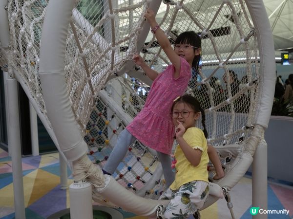 《香港機場-奇妙巨蛋》兒童繩網區
