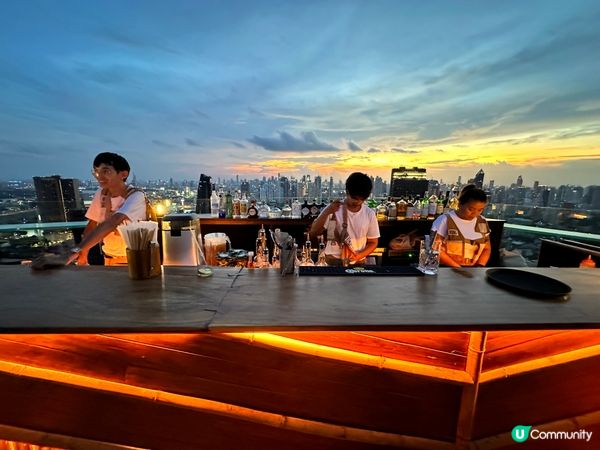 [夕陽之歌?］ 欲窮千里目，更上一層樓！黃昏時分，上到了曼谷...