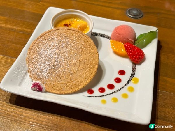 以上是城崎溫泉區內一間叫小宿緣的旅館餐廳，一泊二食的晚餐，賣...