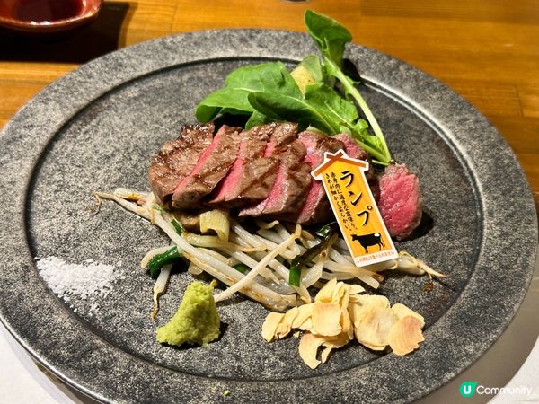 以上是城崎溫泉區內一間叫小宿緣的旅館餐廳，一泊二食的晚餐，賣...