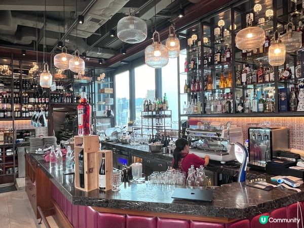 由羅馬土生土長的意大利籍主廚 Paolo Monti 主理，...