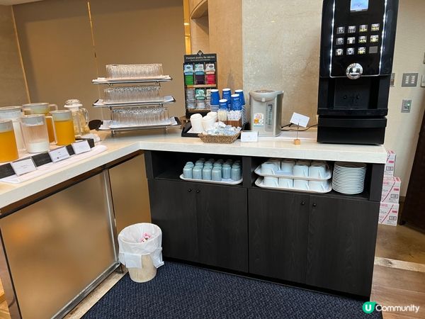 日本宮崎Art Hotel. 酒店早餐雖然只有一個偏廳擺放，...