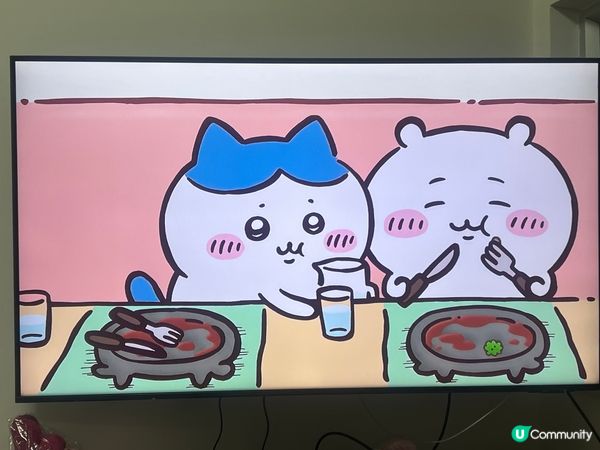 小八嘅存在，完全就係話俾我知，即使世界混亂都要開心生活！