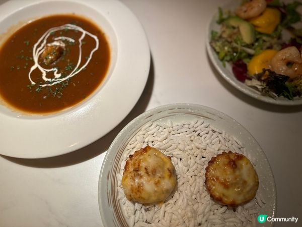 中環聚會餐廳✨ 簡約時尚寬敞 🏙️