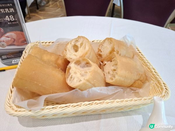 牛肉火鍋大碟抵食，油條大大條，粉絲煲非常美味，價錢平，味道適...