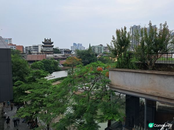 這是廣州永慶坊，具有中國傳統特色，並富含歷史意義。